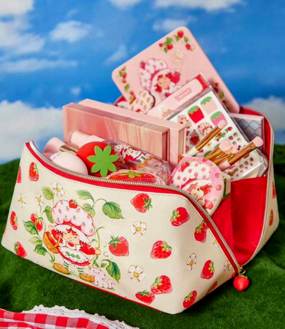 Strawberry Shortcake Beauty Bag