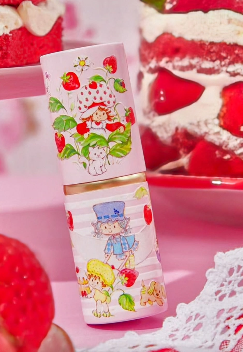 Strawberry Shortcake Retractable Powder Brush