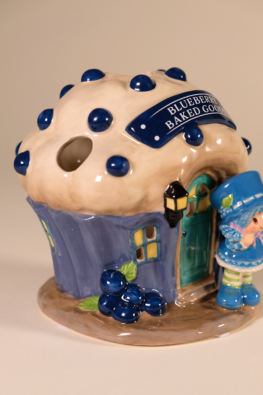 COMING SOON!  Blueberry Baked Goods Candle House