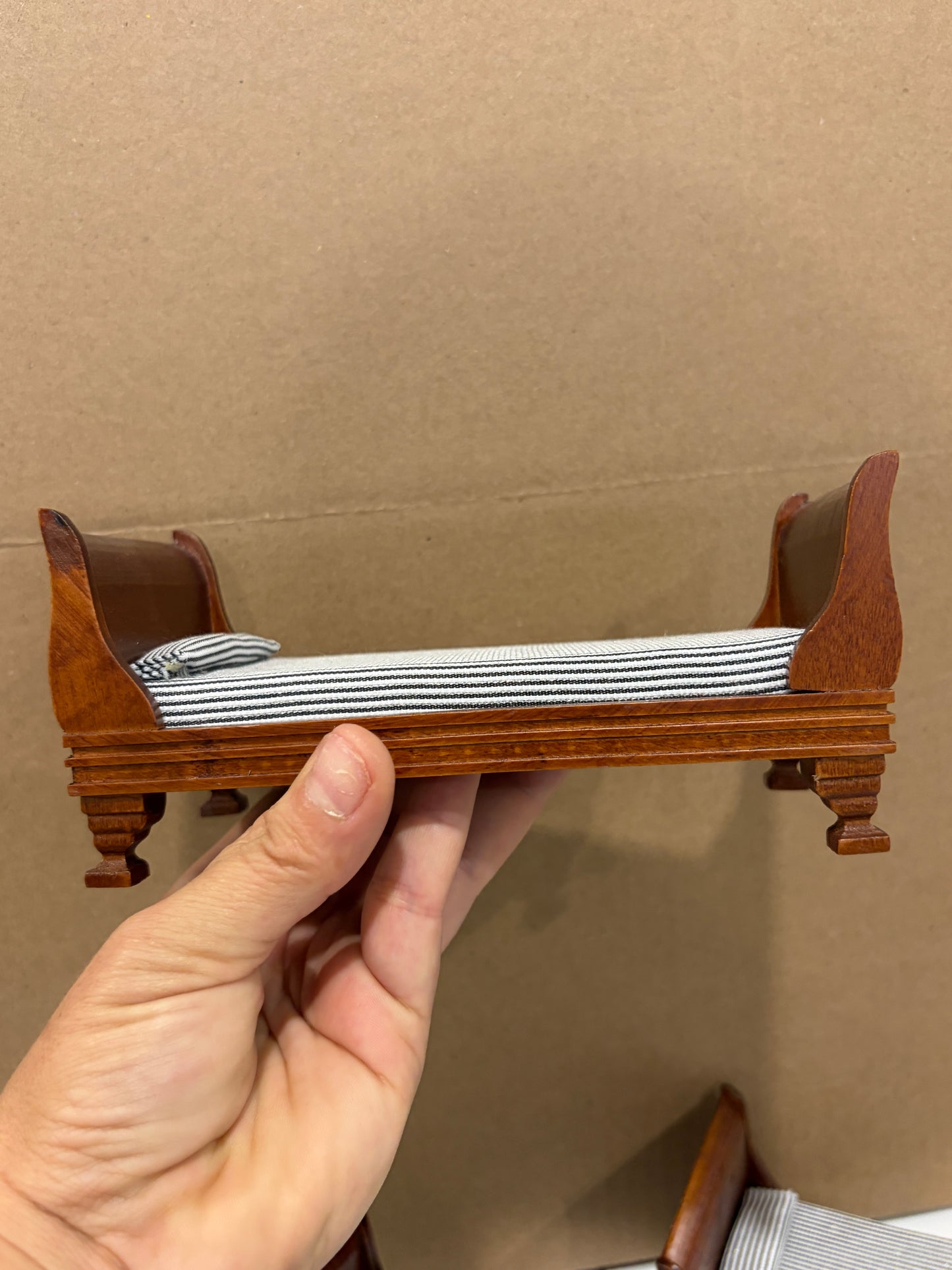 1:12 Scale Miniature Antique Wooden Sleigh Bed