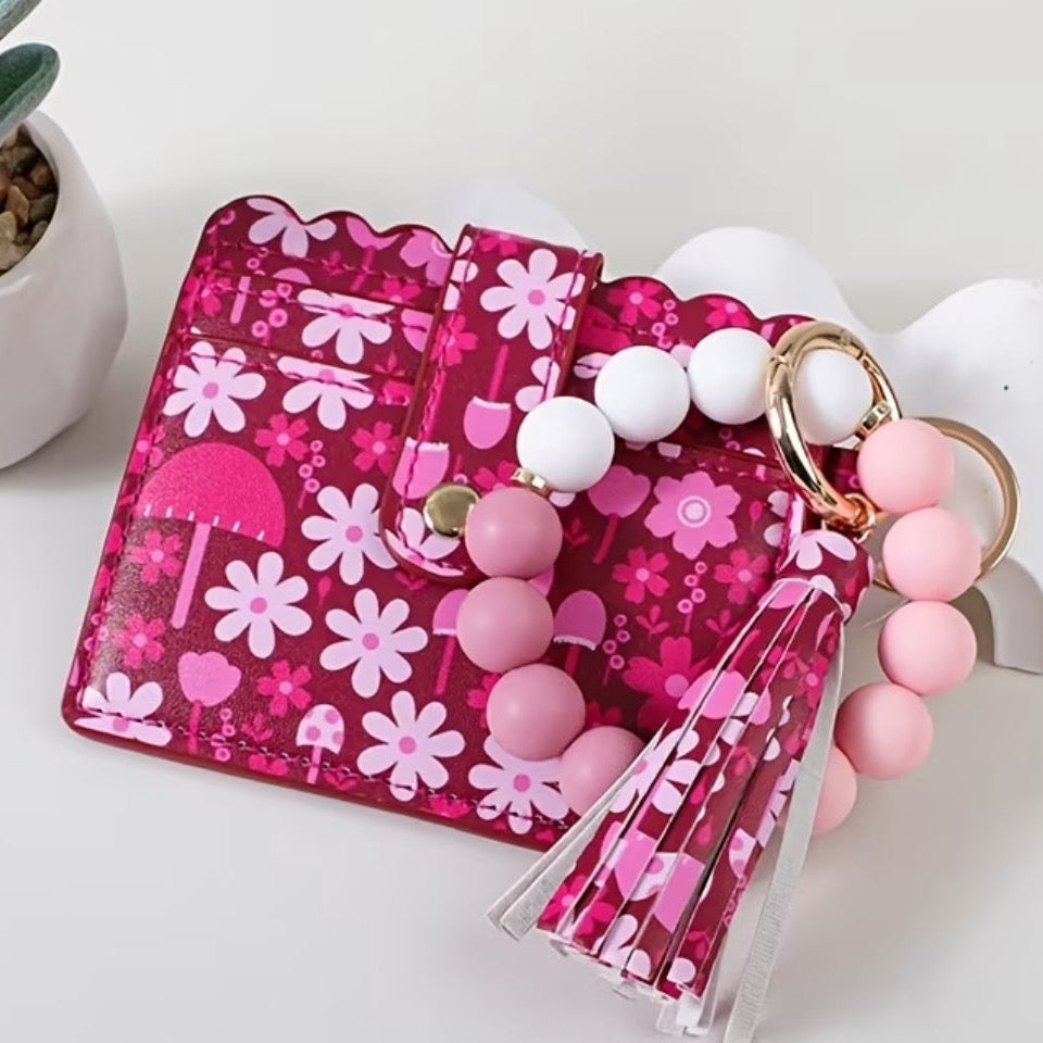 Beaded card wristlet wallet