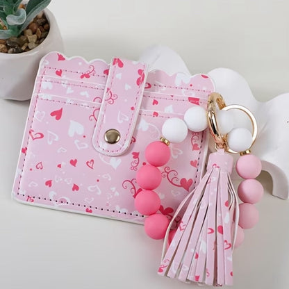 Beaded card wristlet wallet