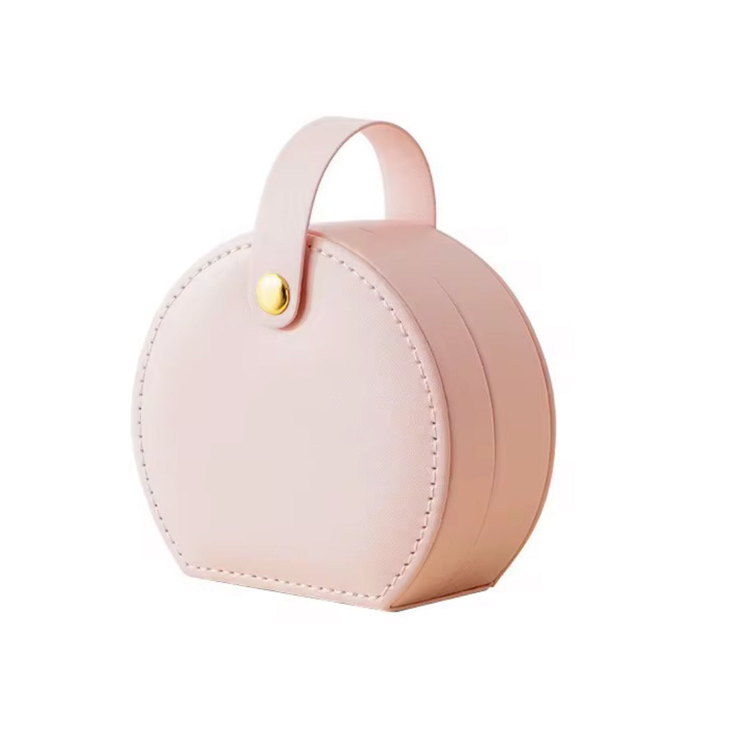 Travel jewellery case