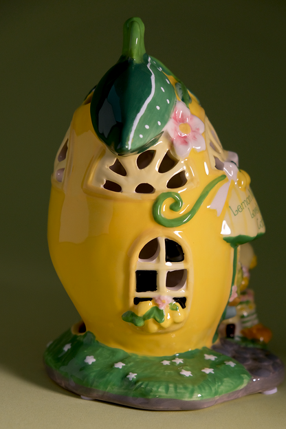 COMING SOON!  Lemon Meringue's Lovely Little Cottage Candle House