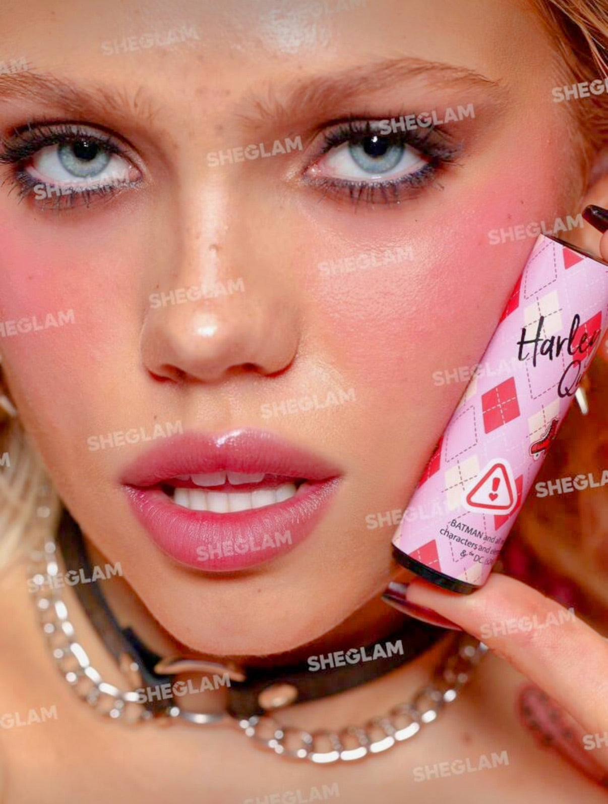 Harley Quinn -  Thrill Seeker Color-Changing Lipstick