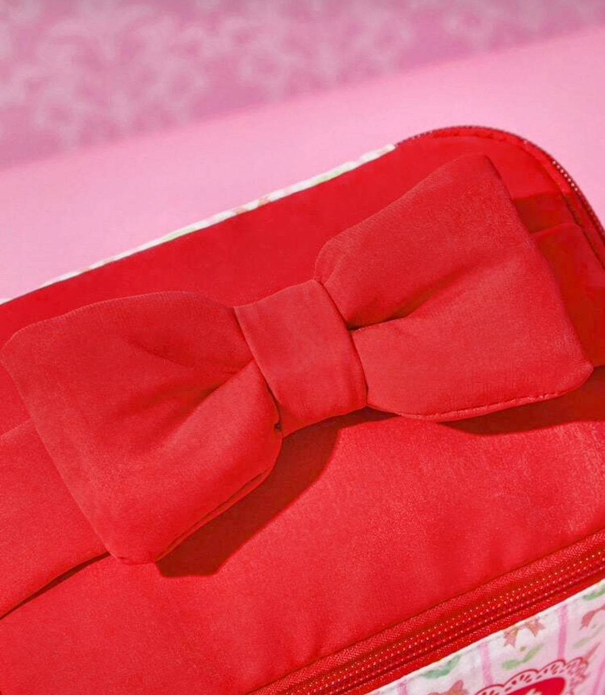 Strawberry Shortcake Bow Decor Beauty Bag