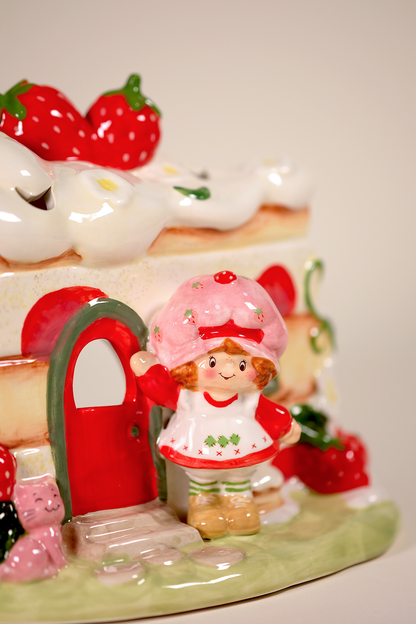 COMING SOON!  Shortcake Cake Inn Candle House
