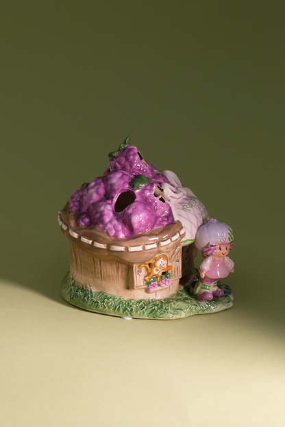 COMING SOON!  Raspberry Tart's Berry Sweet Hideaway Candle House