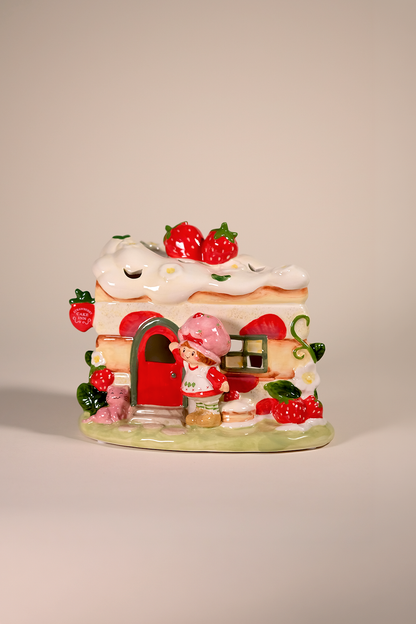 COMING SOON!  Shortcake Cake Inn Candle House