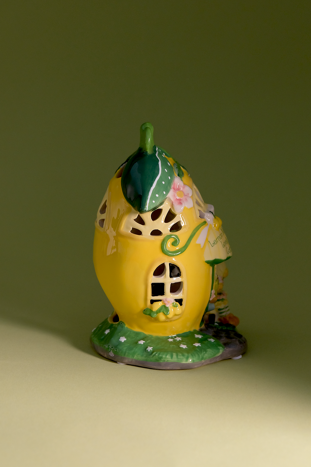 COMING SOON!  Lemon Meringue's Lovely Little Cottage Candle House