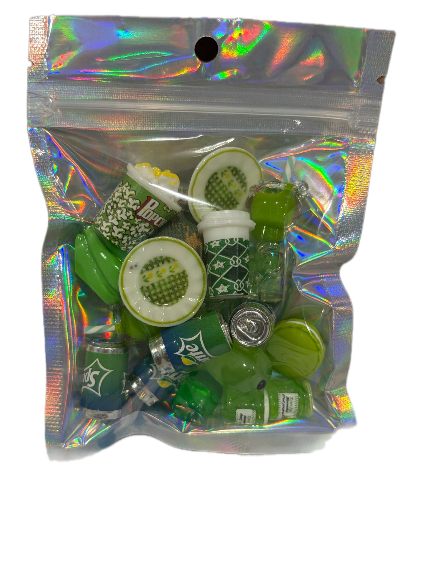 🎁 Mystery Miniature Accessories Bag – Randomly Packed Surprises!
