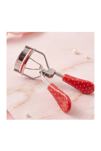 Shortcake Eyelash Curler