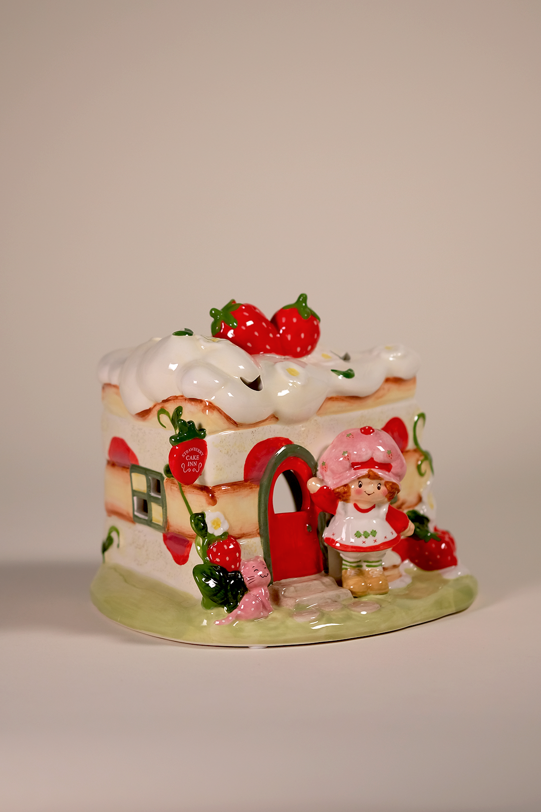 COMING SOON!  Shortcake Cake Inn Candle House