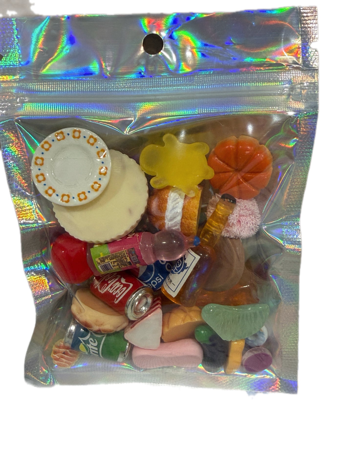 🎁 Mystery Miniature Accessories Bag – Randomly Packed Surprises!
