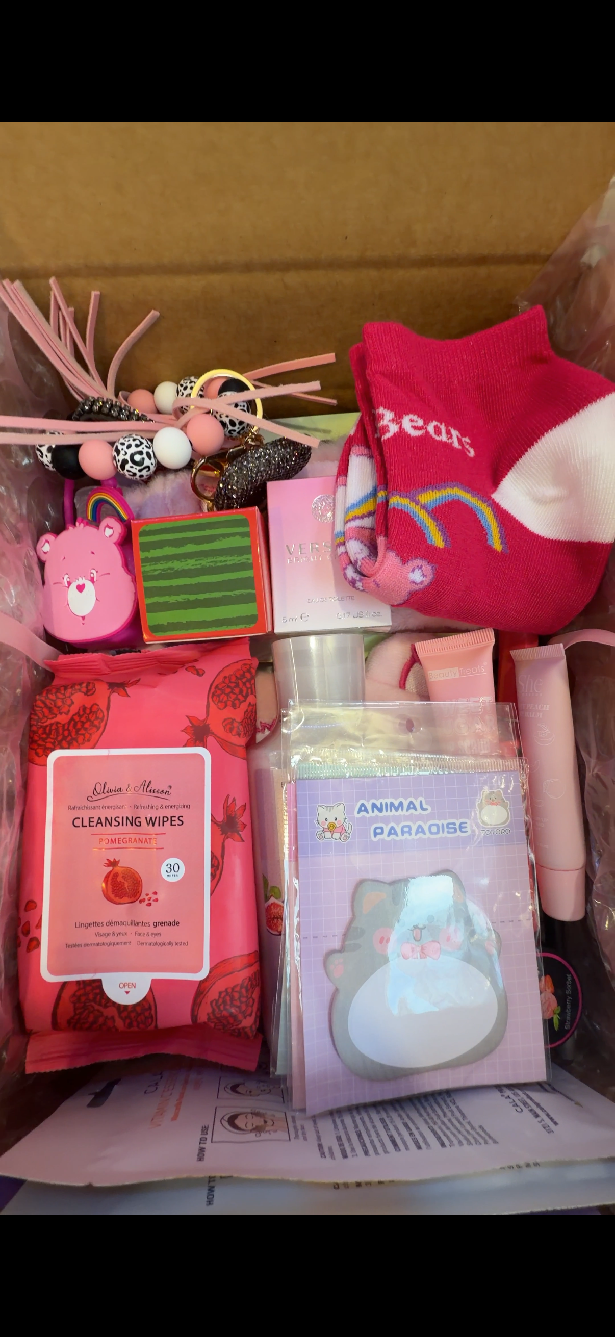 👑 VIP COLLECTOR BOX — The Ultimate Mystery Experience (18–24+ ITEMS)