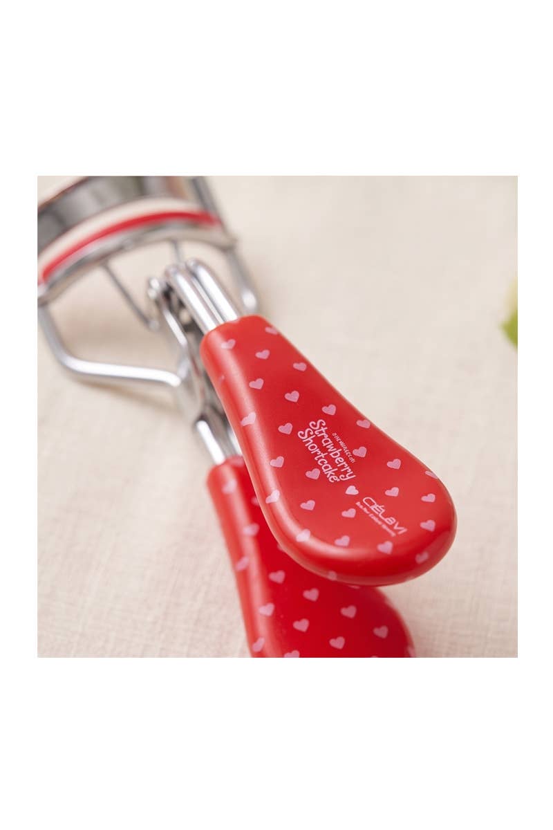 Shortcake Eyelash Curler