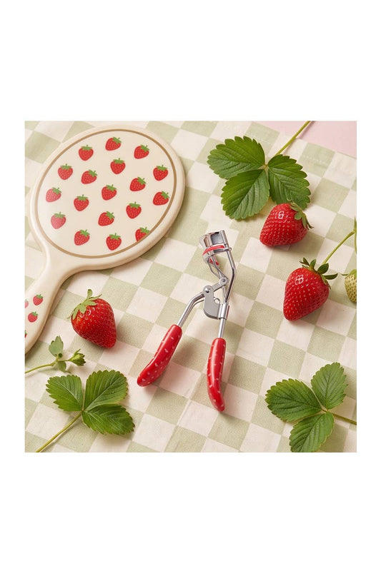 Shortcake Eyelash Curler