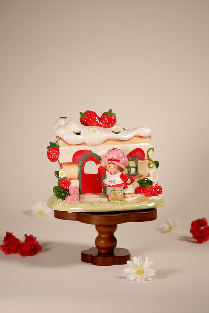 COMING SOON!  Shortcake Cake Inn Candle House