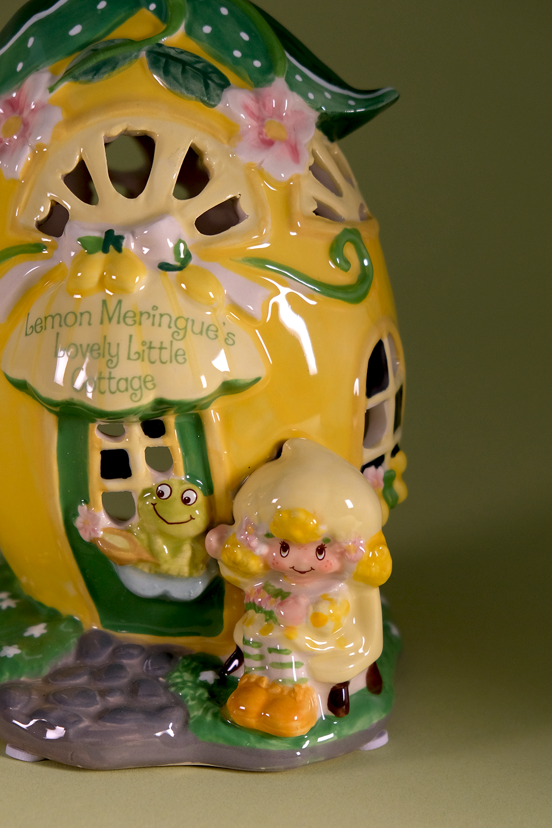 COMING SOON!  Lemon Meringue's Lovely Little Cottage Candle House