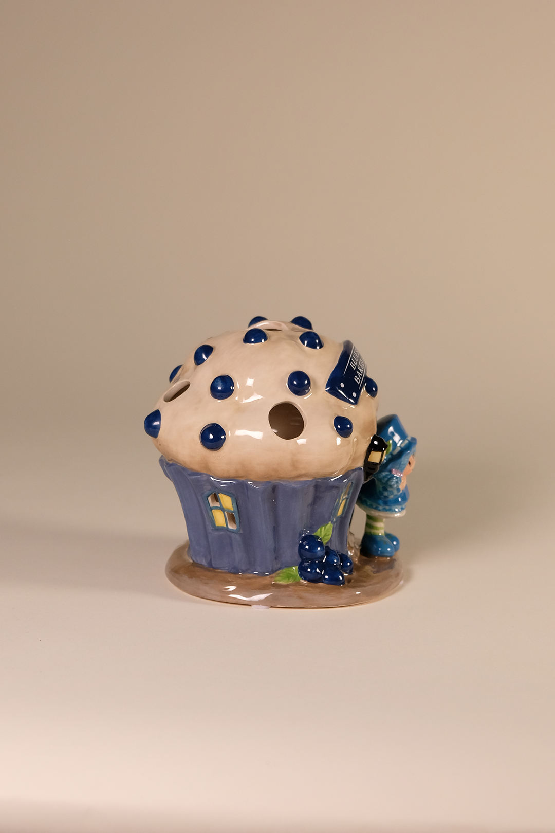 COMING SOON!  Blueberry Baked Goods Candle House