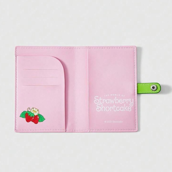 Strawberry Shortcake passport holder open interior