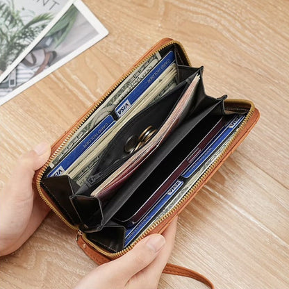 Quilted faux leather wristlet wallet product and colour views