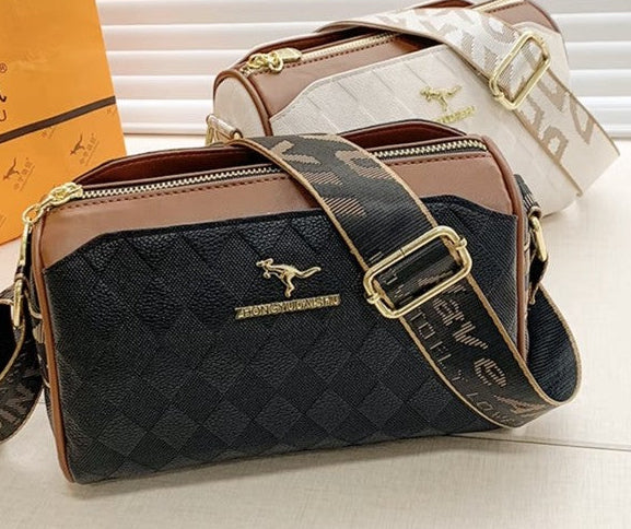 Quilted crossbody shoulder bag product photo